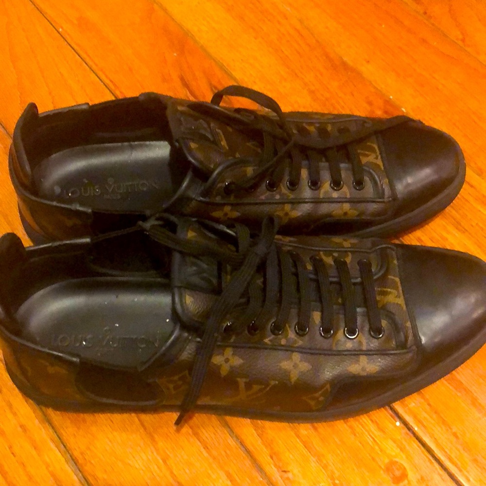 Authentic Men's Louis Vuitton Sneakers